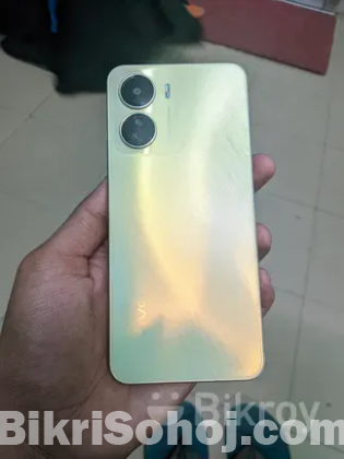 Vivo Y16